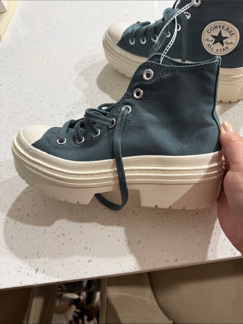 Converse Run Star Hike Platform High-Top Sneakers - Green - Picture 2 of 7